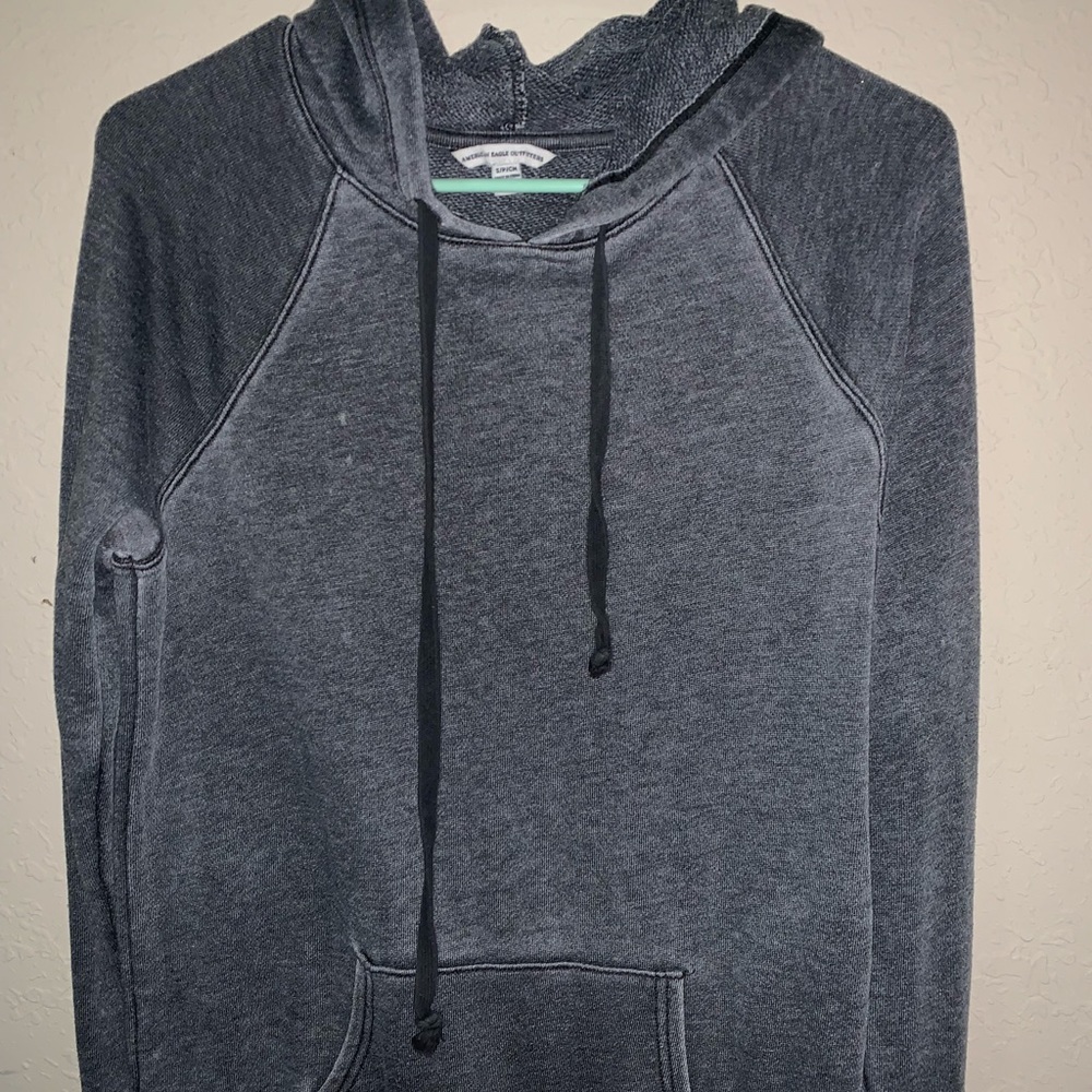 American Eagle, long grey hoodie.